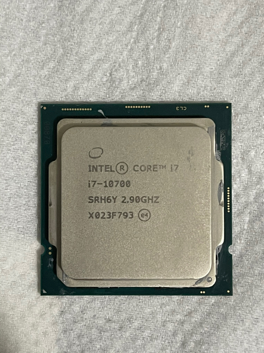 高价收CPU i7-8700 9700 7...
