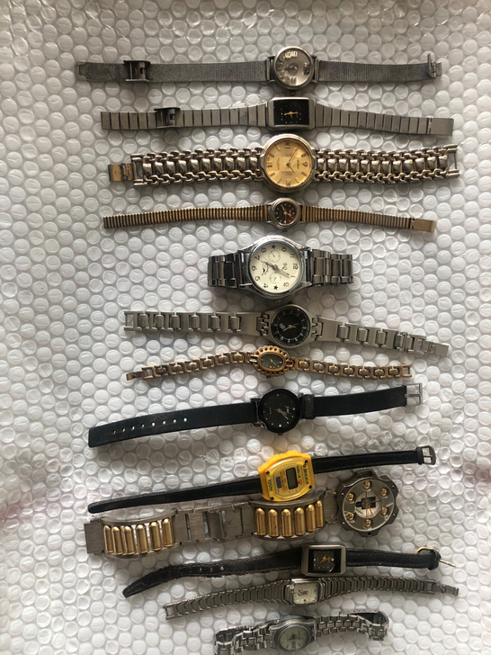 13只手表，电子表，石英表，不包好坏，包邮...