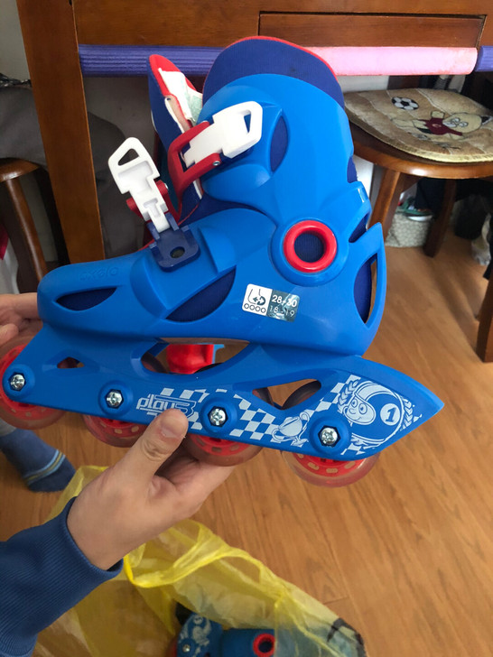 迪卡侬轮滑鞋 初学者 18-19 另有轮滑...