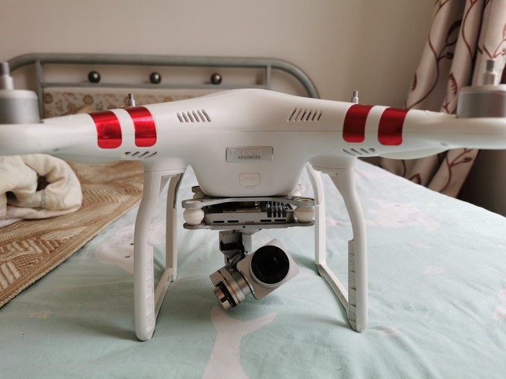 大疆精灵3a单机，无电池！机臂无裂纹，所有...