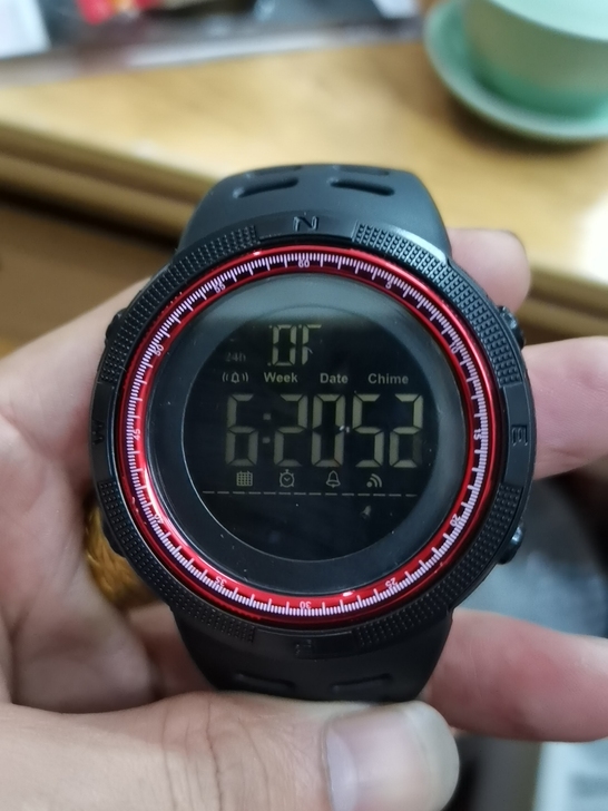 时尚电子表 户外运动学生手表防水运动表电子...