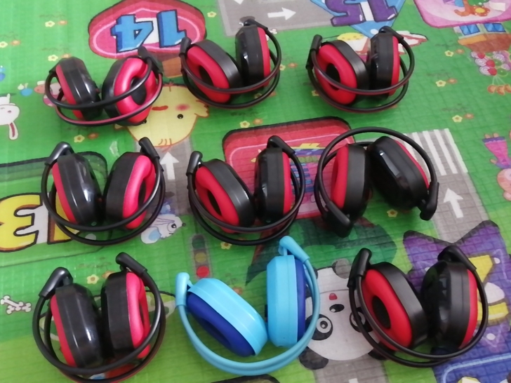 艾本耳机,可听收音机,大学校园收回来的,三...