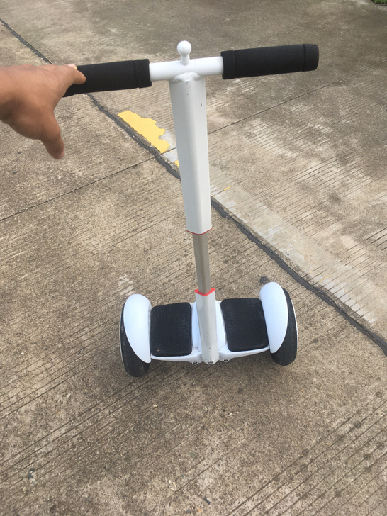 联想平衡车智能63v，有着常规蓝牙连接，还...