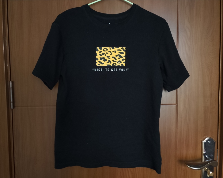 T恤,s/m,8新,半卖半送,20一件不包邮