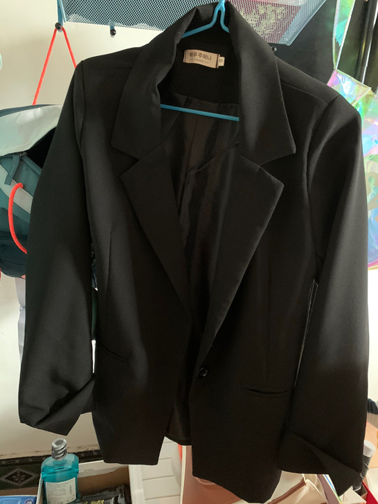 公务员面试西服，只穿过一次，适合身高160...