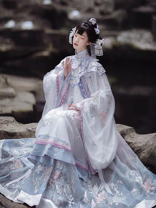 汉尚华莲12周年店庆款原创明制汉服昙华一梦...