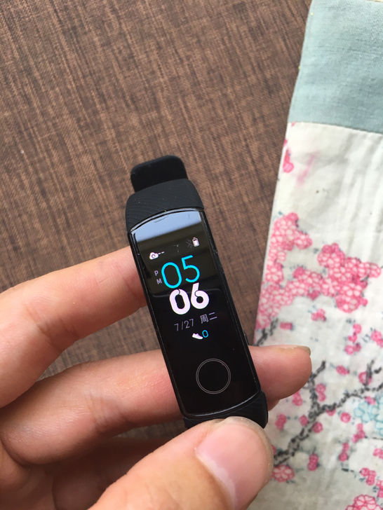 荣耀手环4 标准版