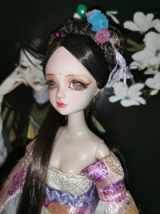 出图一二的衣服，捆绑图三衣服一共三点，图一...