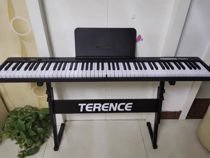 折叠电子钢琴专业88键盘便携式钢琴初学者练...