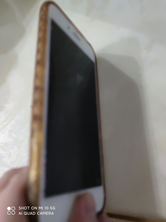 除了电池不好，其余都是好的，另外还送个50...