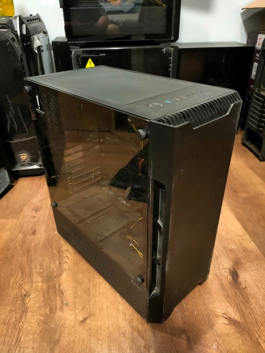 航嘉GX580H黑色机箱，带航嘉400w电...