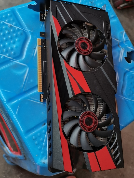 岀售华硕GTX960.4G，D5，原装显卡...