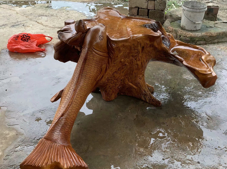 闲置木根茶台,木菠萝木材质,当时请挖机挖根...