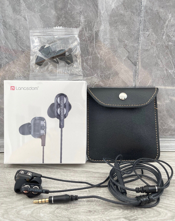 全新未拆封兰士顿D4耳机