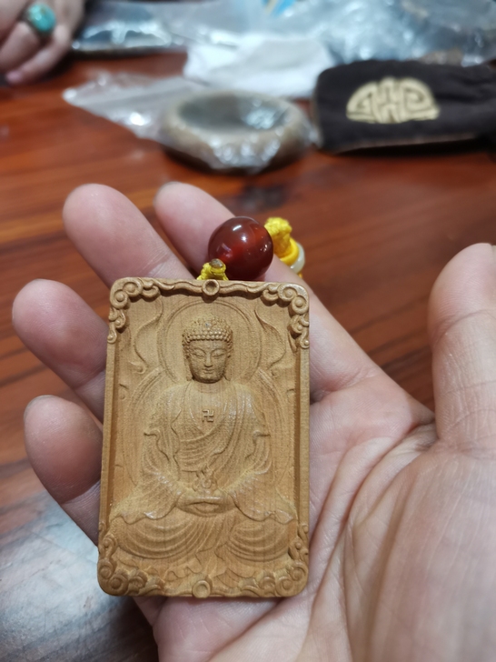 崖柏吊坠，无瑕疵，买回来也没戴几次，出闲置...
