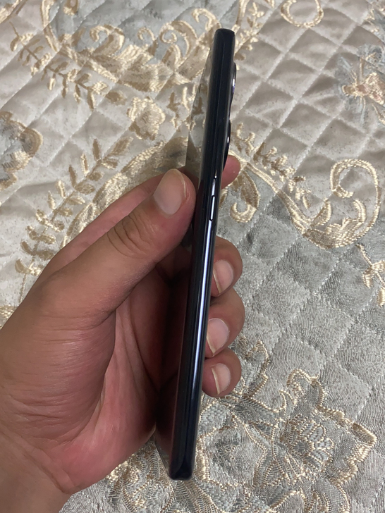 华为荣耀50手机8+256,使用二十天,9...