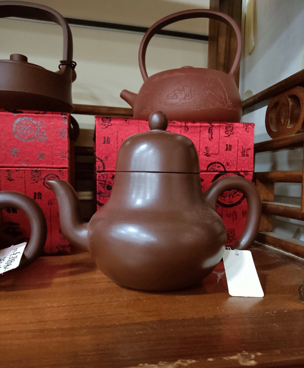 茶楼倒闭转让，清仓博古架，圈椅茶桌屏风，紫...