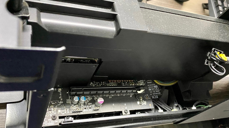 Razer 雷蛇 Core 战核 V2 雷...