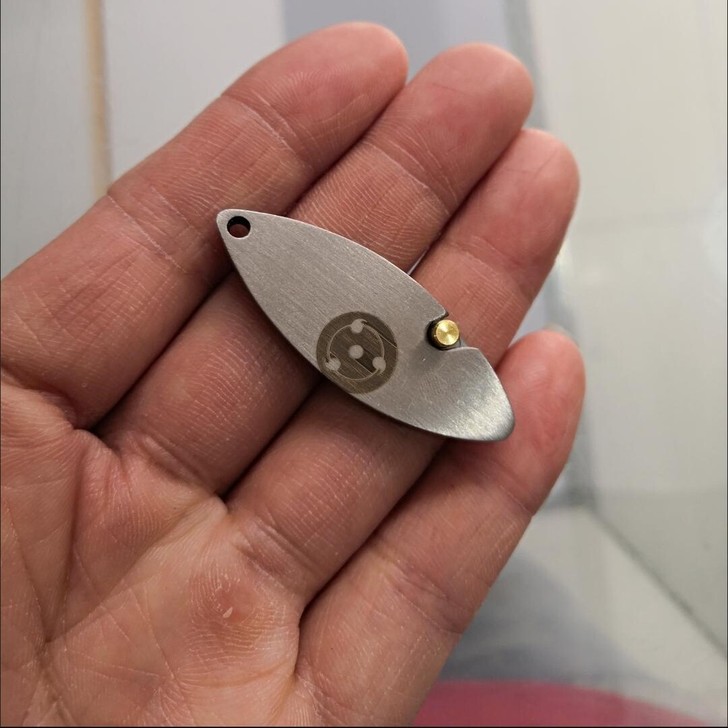 天眼迷你便携小刀多功能钥匙扣刀子随身便携拆...