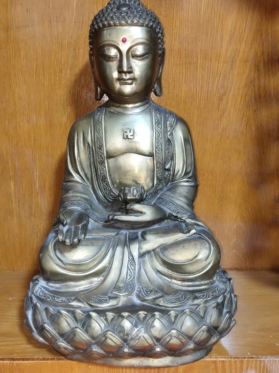 大尊铜佛像阿弥陀佛