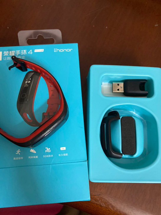 两个荣耀手环4running版  包装盒都在