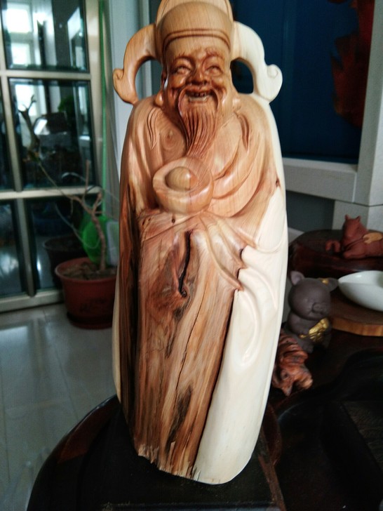 朋友们年关将至，出点太行崖柏根雕闲置换肉过...