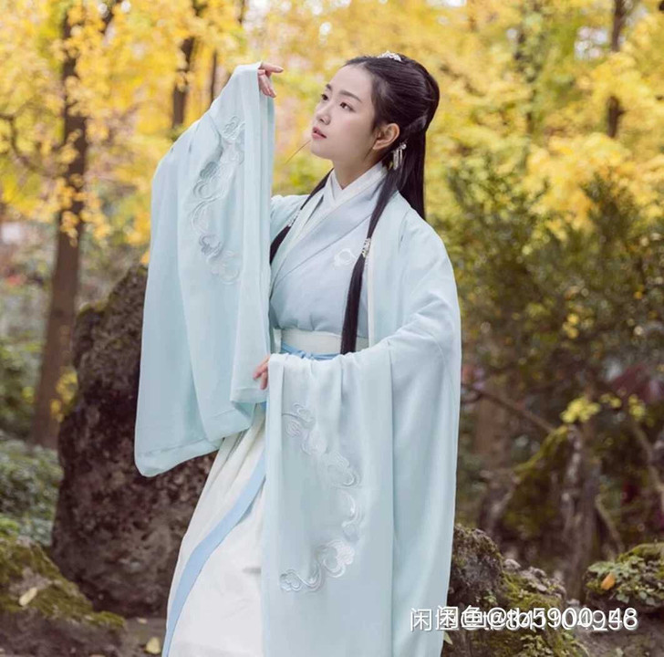 出重回汉唐汉服,霜天明月女款大袖衫