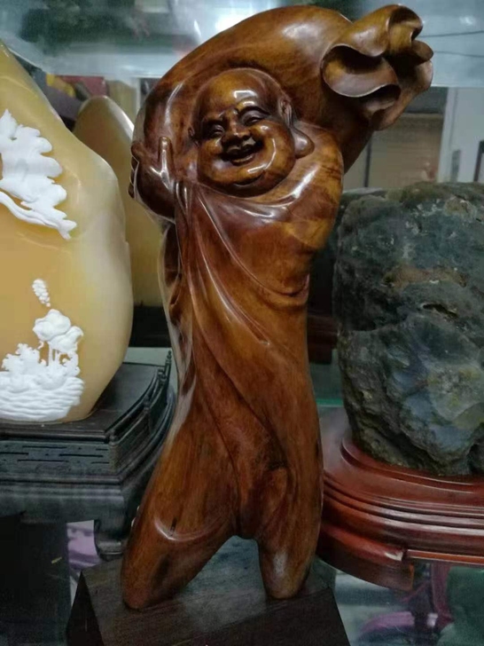 闲置行情不好，亏钱处理，有喜欢的朋友交流沟通