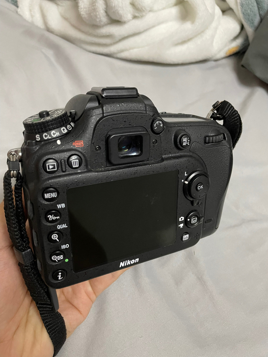 尼康d7100  18-140镜头。成色比...