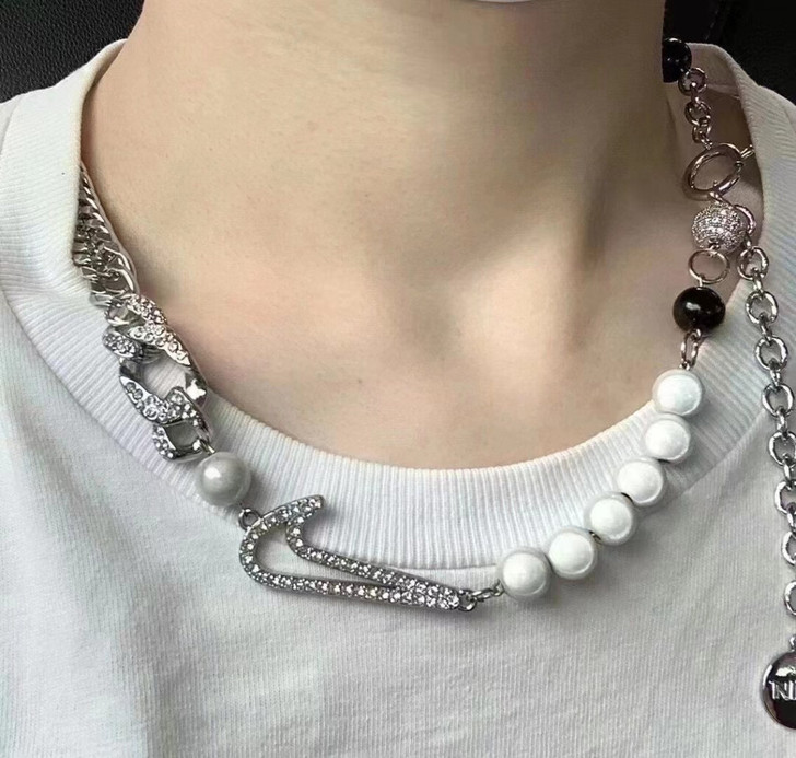 Nike Jewelry Swoosh 新...