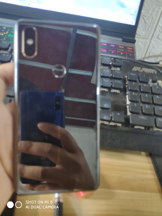 小米mix2s   8+256  没有任何...