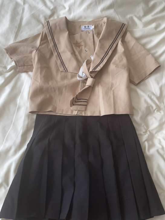 套装学院风 包邮哦