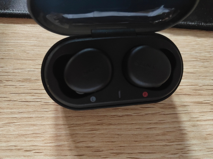 SonyXB700充电仓出售个人使用,略微...