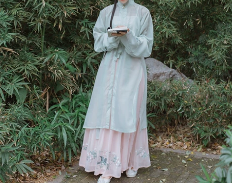 汉衣晟道家，桃花语，s码3件套，基本全新带...