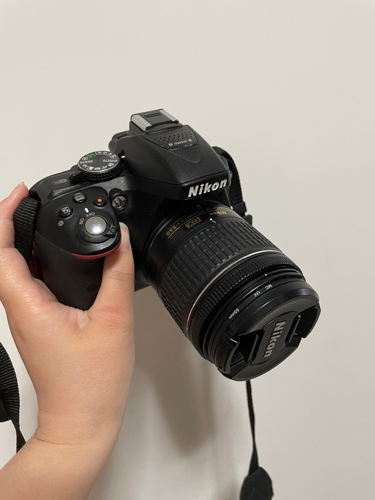 尼康D5300+ 18-55套机镜头，一块...