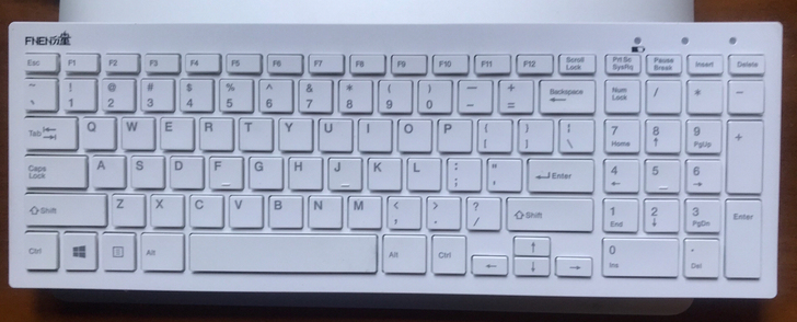 无线键盘鼠标套装,送电池、键盘保护膜和鼠标...