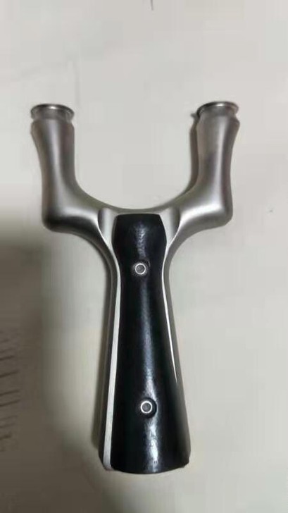 退坑处理弹弓,外弓门68毫米撑头15毫米。...