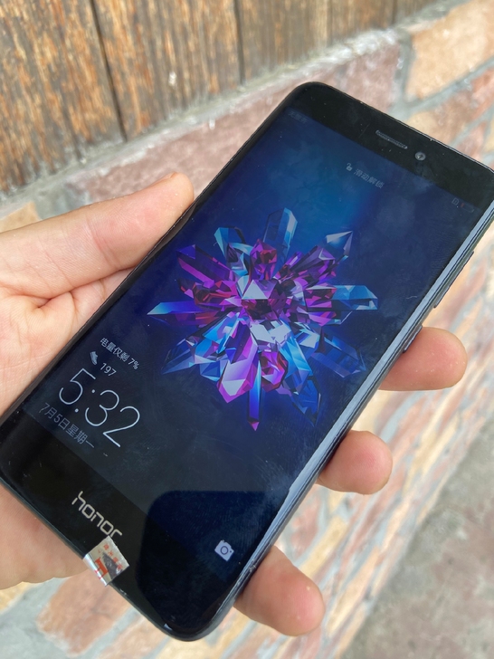 【爆款热卖】华为荣耀8青春版高配版手机4+...