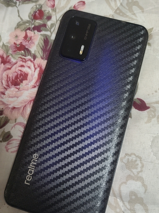 realme gt真我手机8+256六月中...