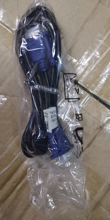 工厂出厂价1.5米4+5VGA   电脑显...