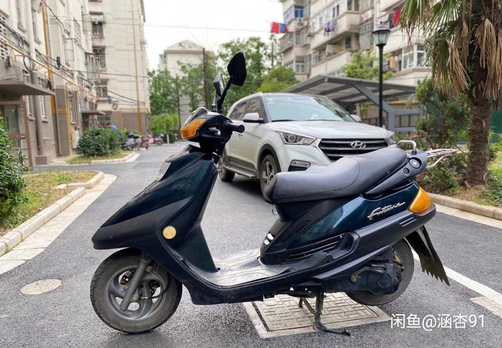收一台，踏板摩托车带黑a黑A牌照，包过户，...