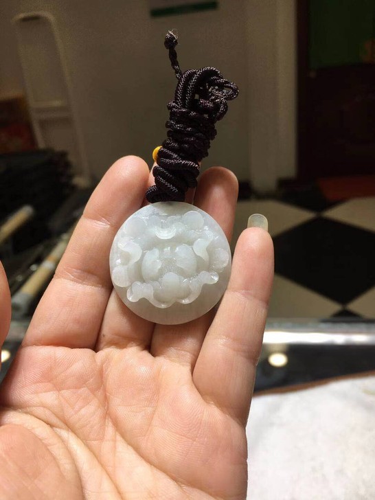 独山玉精品小挂件
