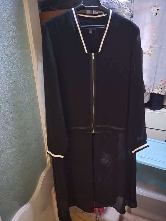 Lily运动风薄纱外衫