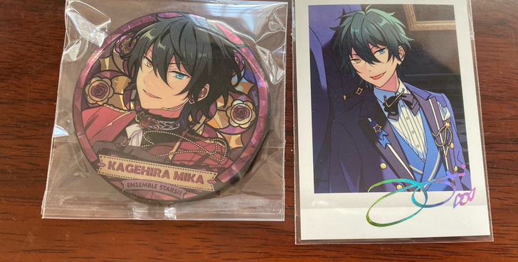 标价出影片美伽彩窗吧唧+五周年拍立得