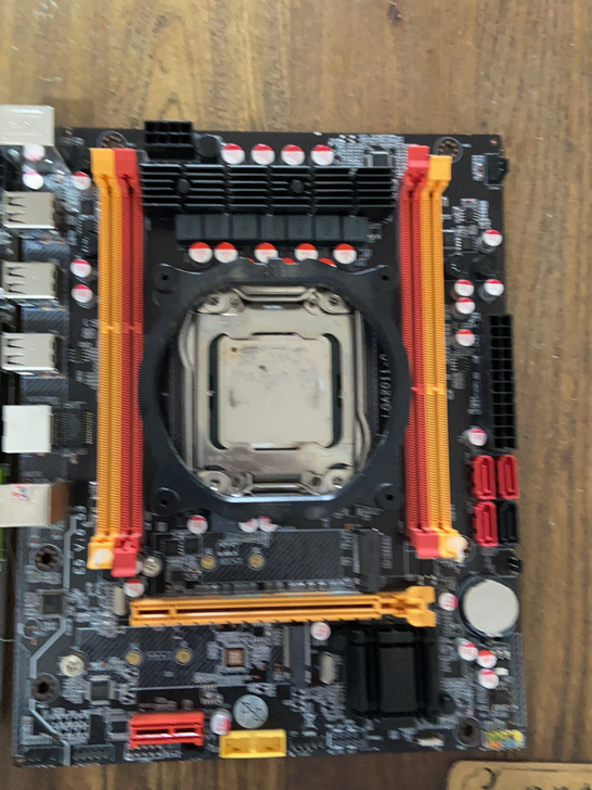 两套x79主板 cpu都是E52660