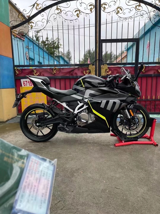 春风SR250街车 跑车 地平线二手摩托车...