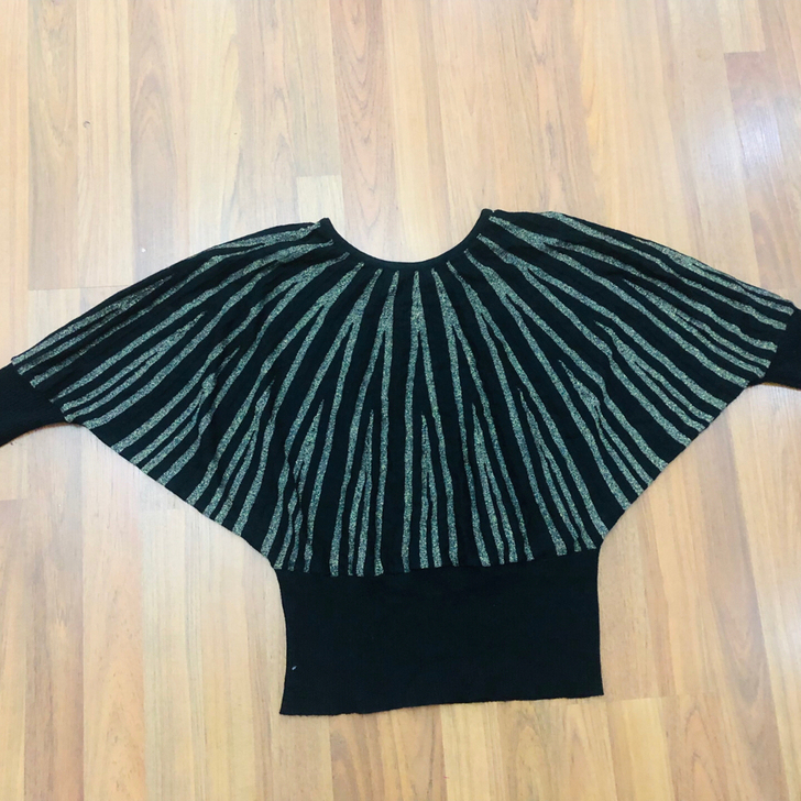 薄款金线针织衫！翩服衫款，可以穿130斤！