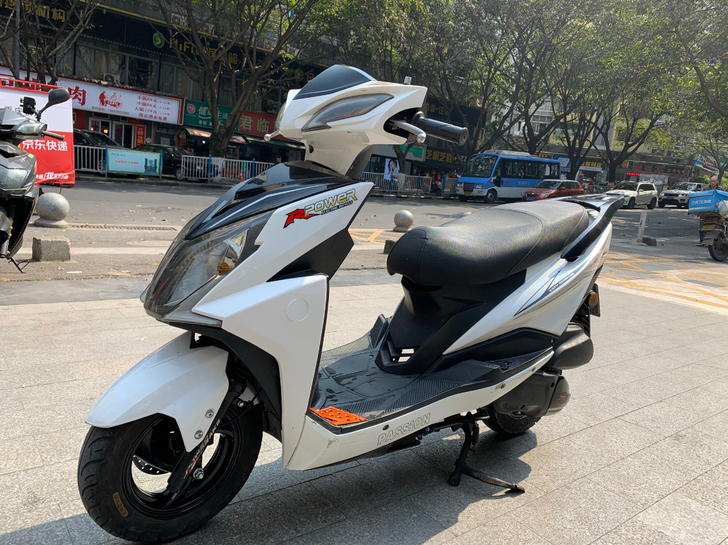 专业二手踏板车！