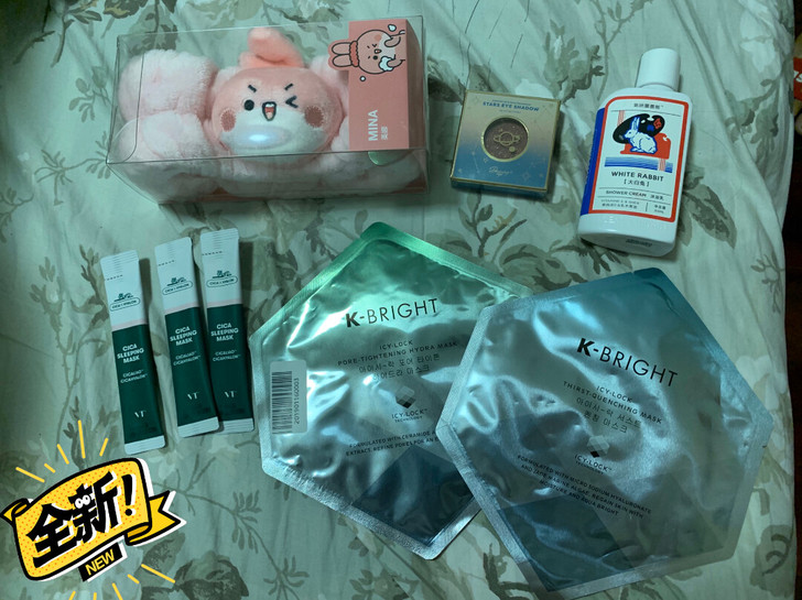 小红书圣诞小红盒部分产品+盒子,全新,小红...