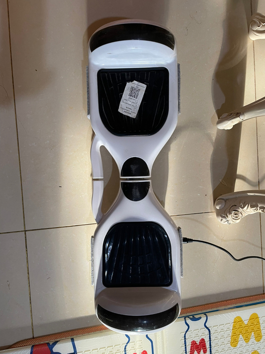 森林狼平衡车旗舰版没怎么玩商标还在呢有需要...